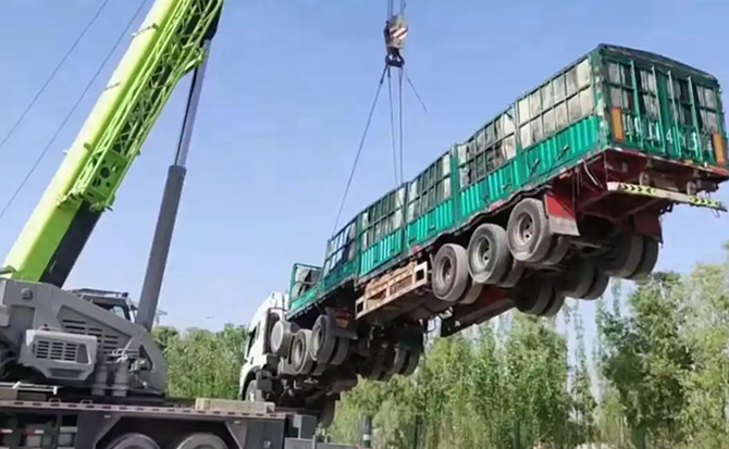 措美道路脱困救援案例